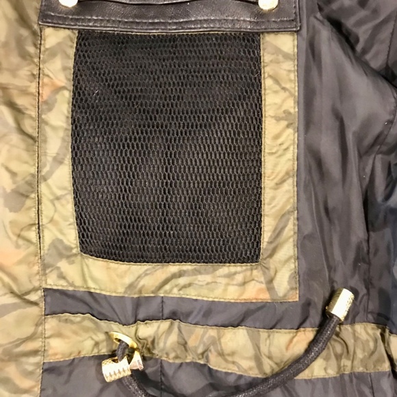 Luxury Parka designed by Margarita Voultsos - Head Designer of Canada Goose - Picture 3 of 7